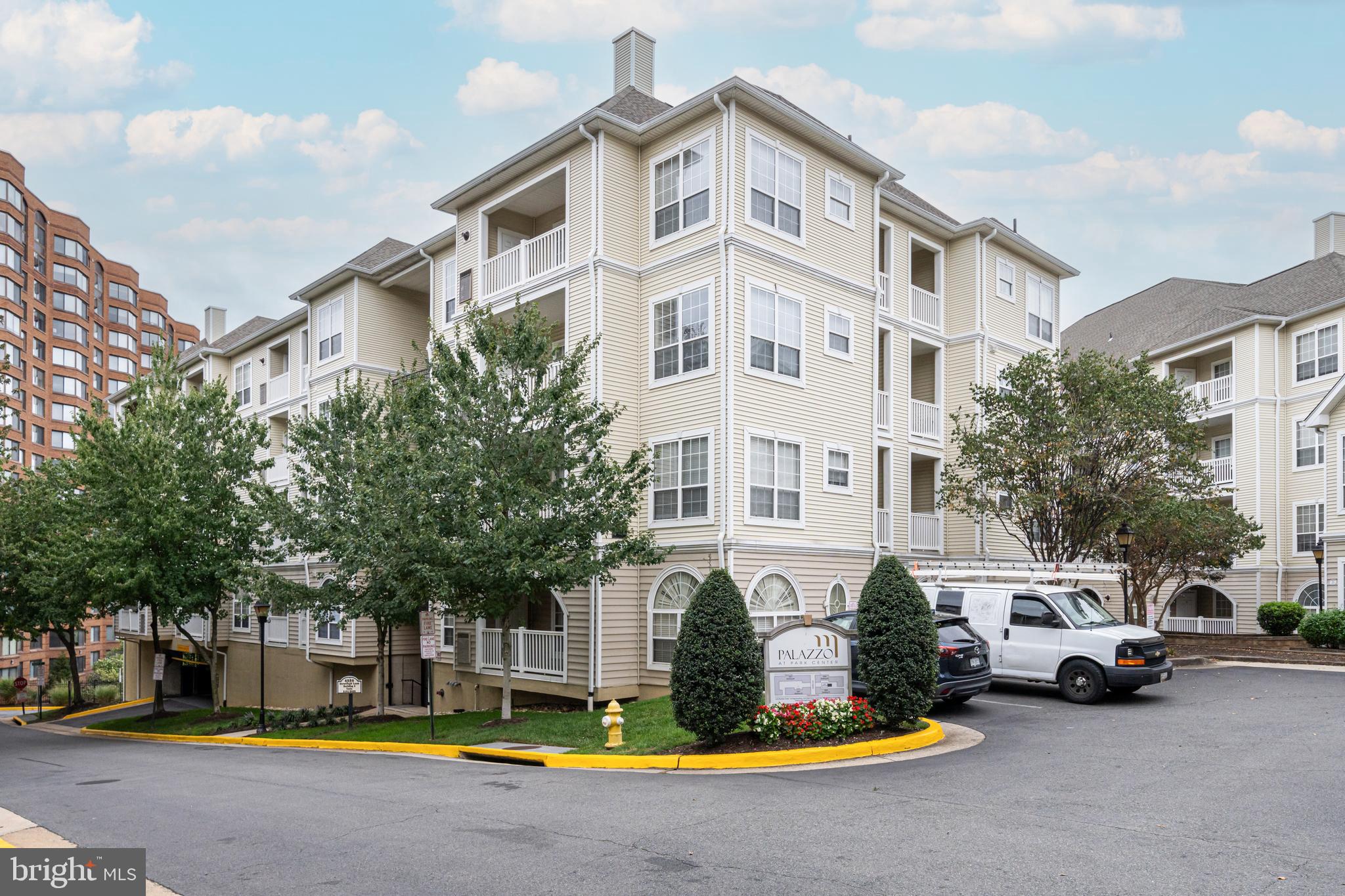 4550 STRUTFIELD LN #2422