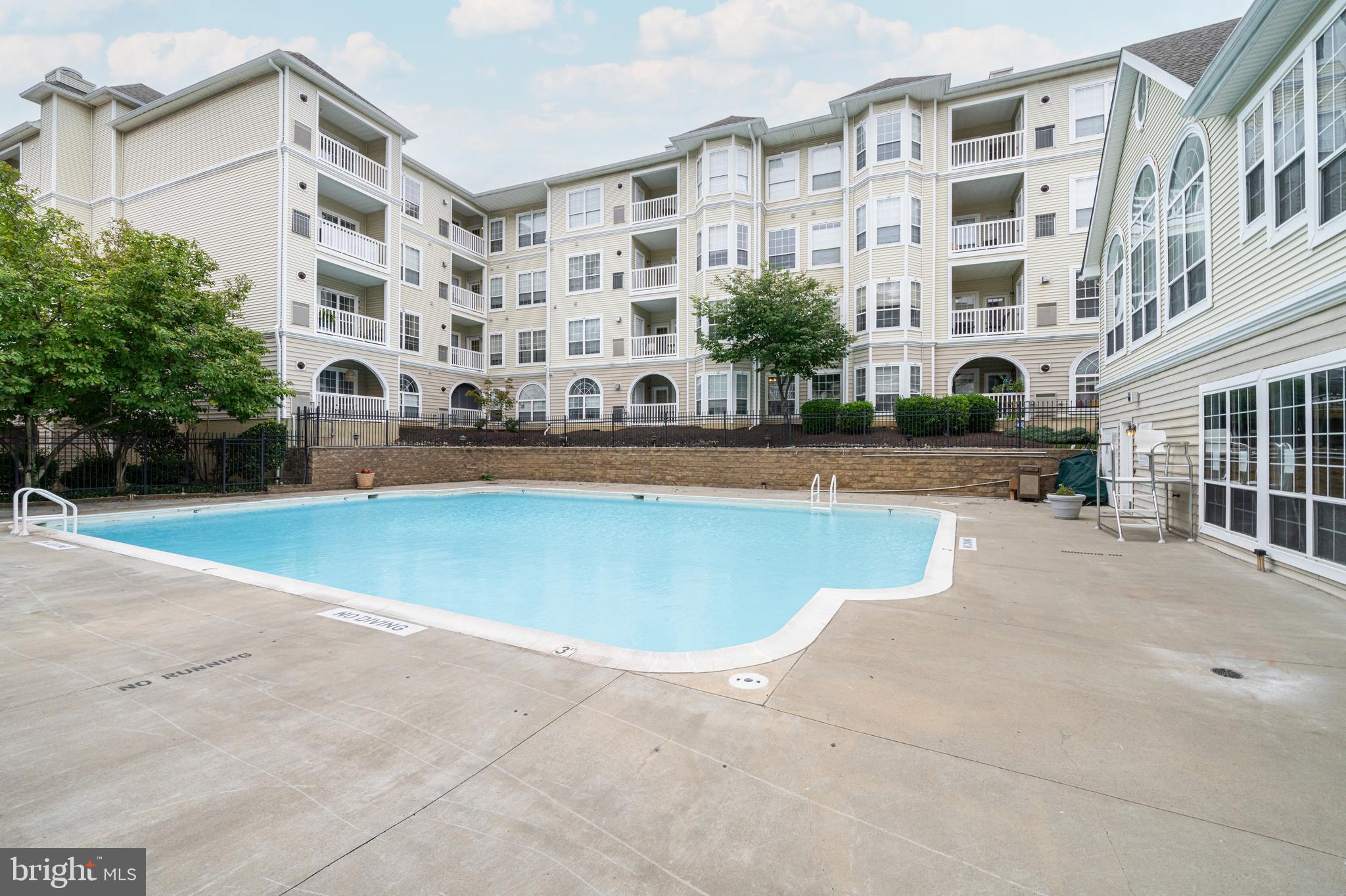 4550 STRUTFIELD LN #2422