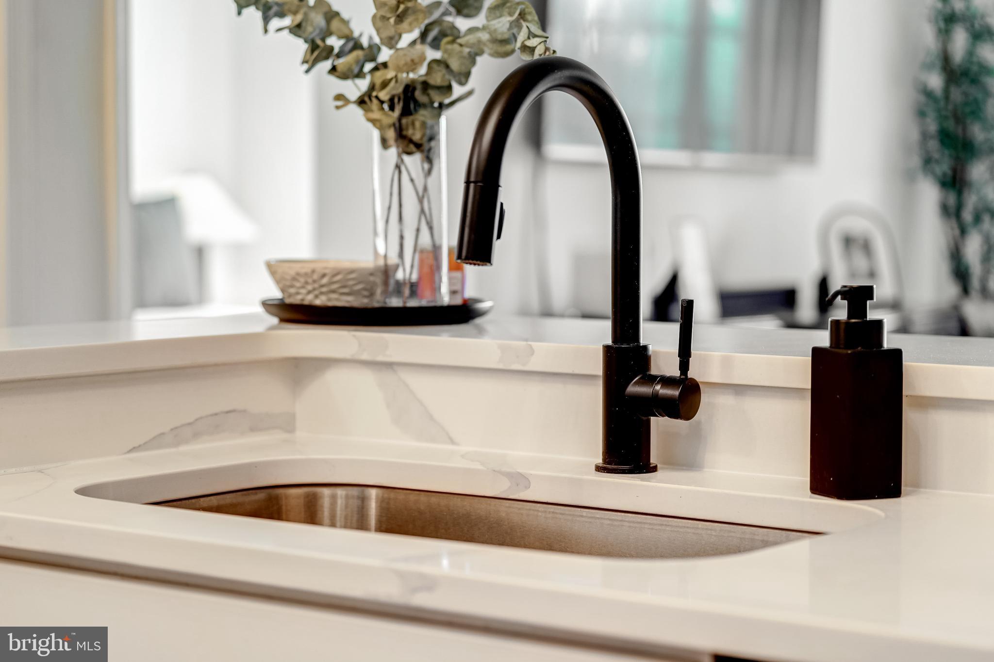 4550 STRUTFIELD LN #2422