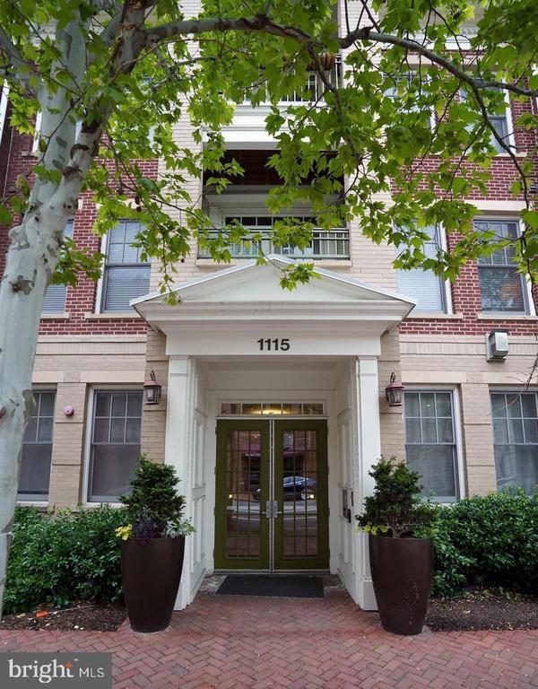 1115 CAMERON STREET 211