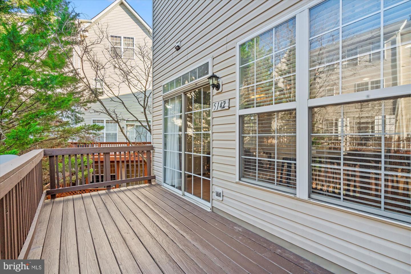 5142 Donovan Dr