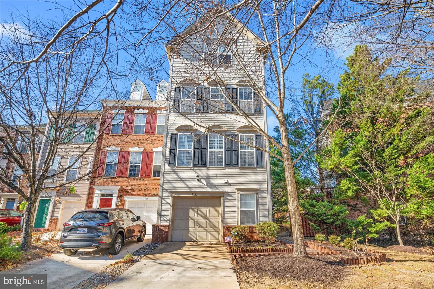 5142 Donovan Dr