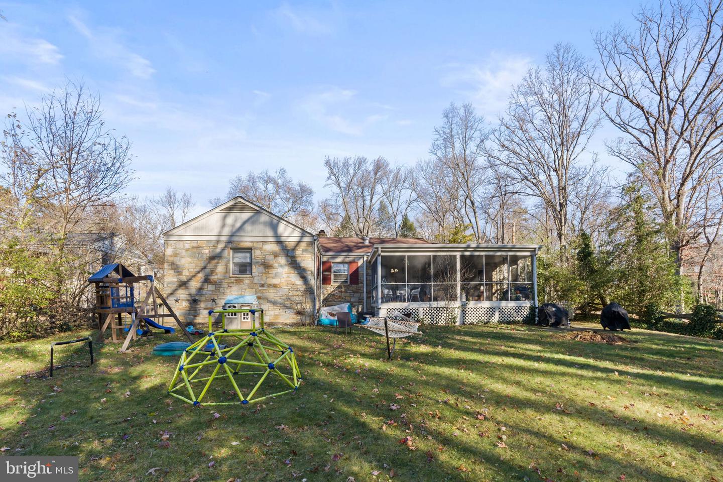 1208 KEY DR