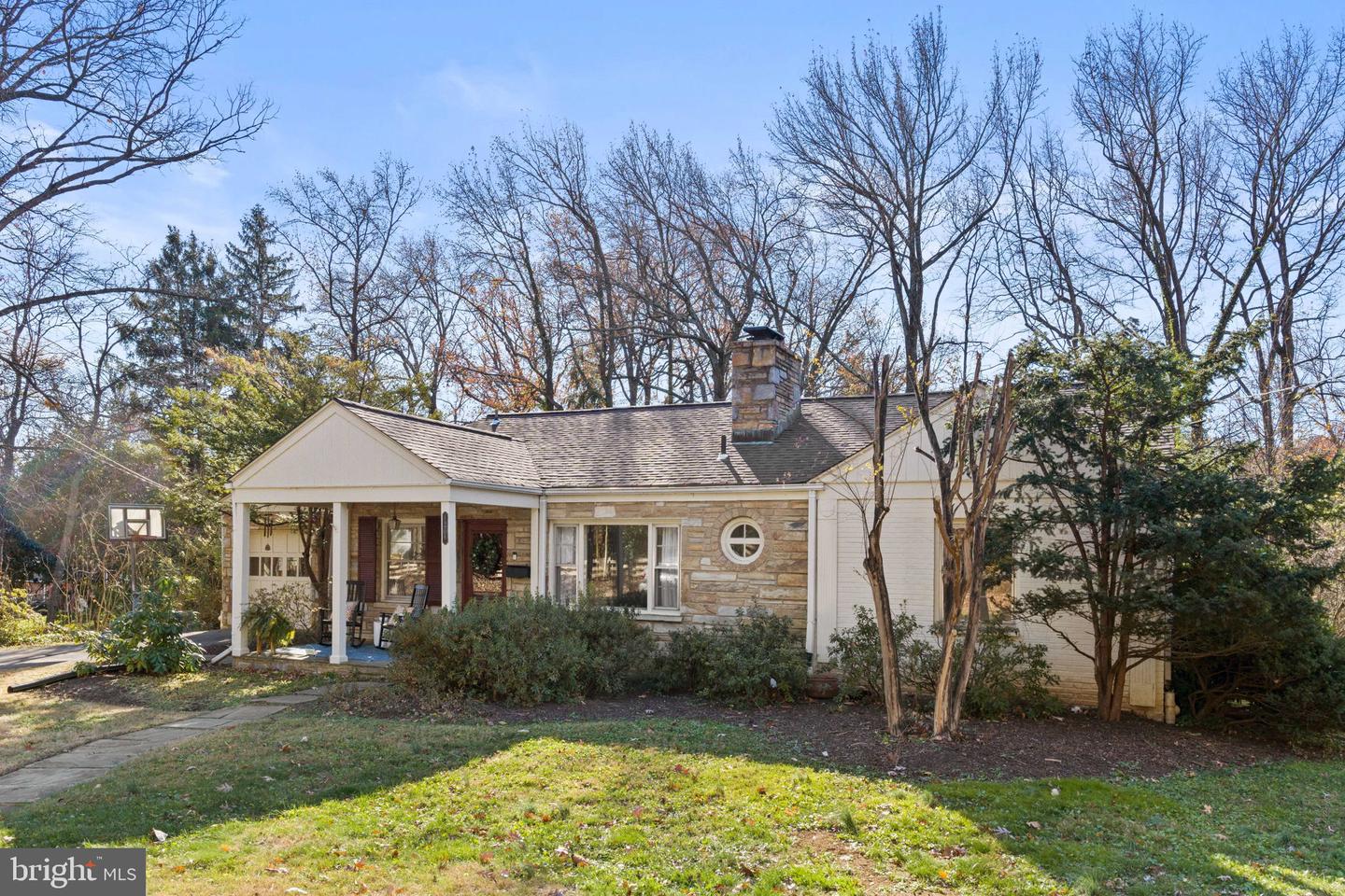 1208 KEY DR