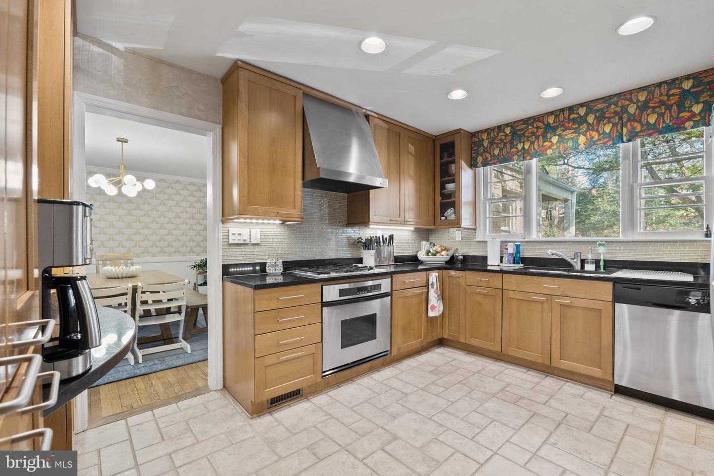 1208 KEY DR