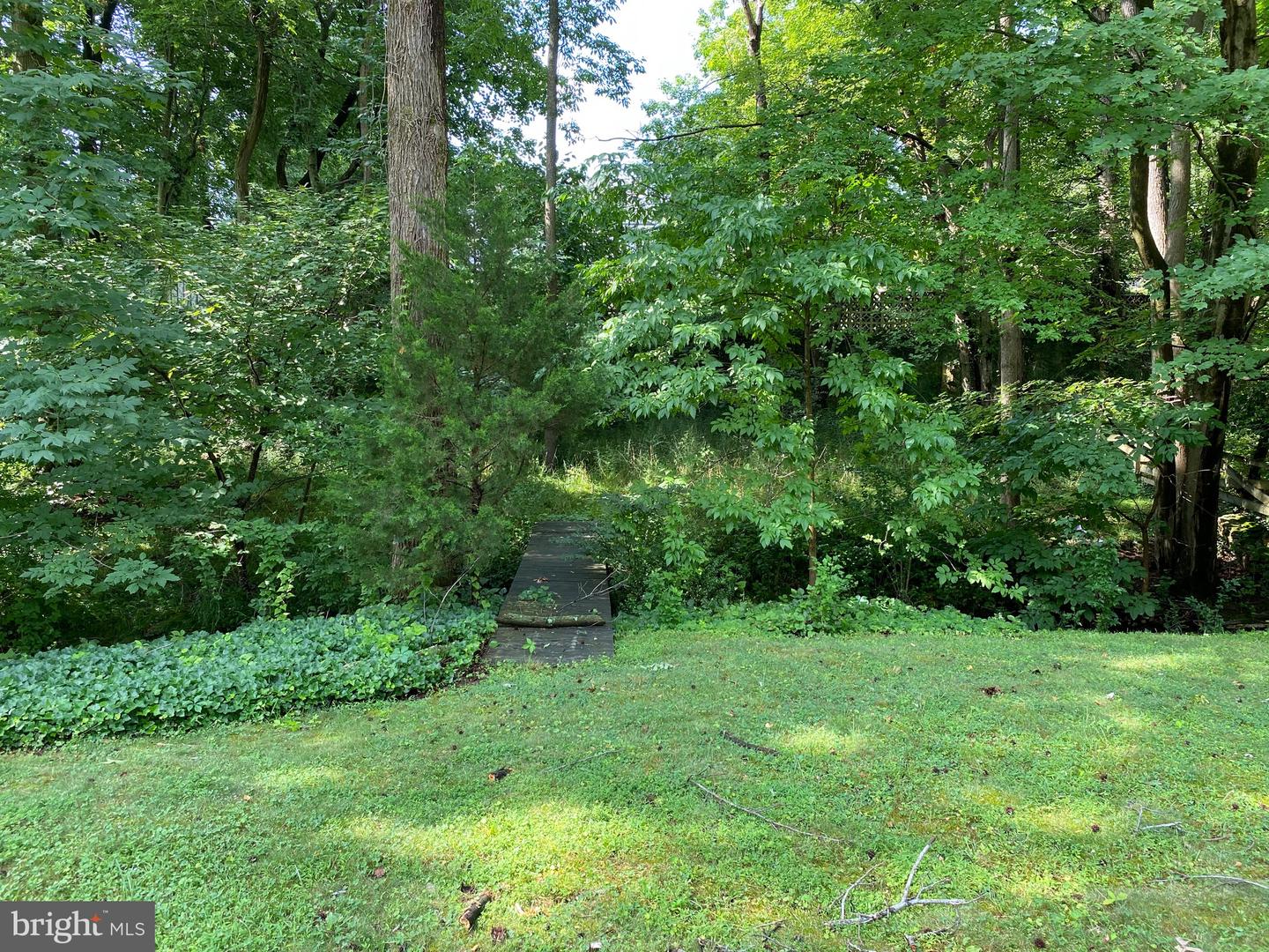 1208 KEY DR
