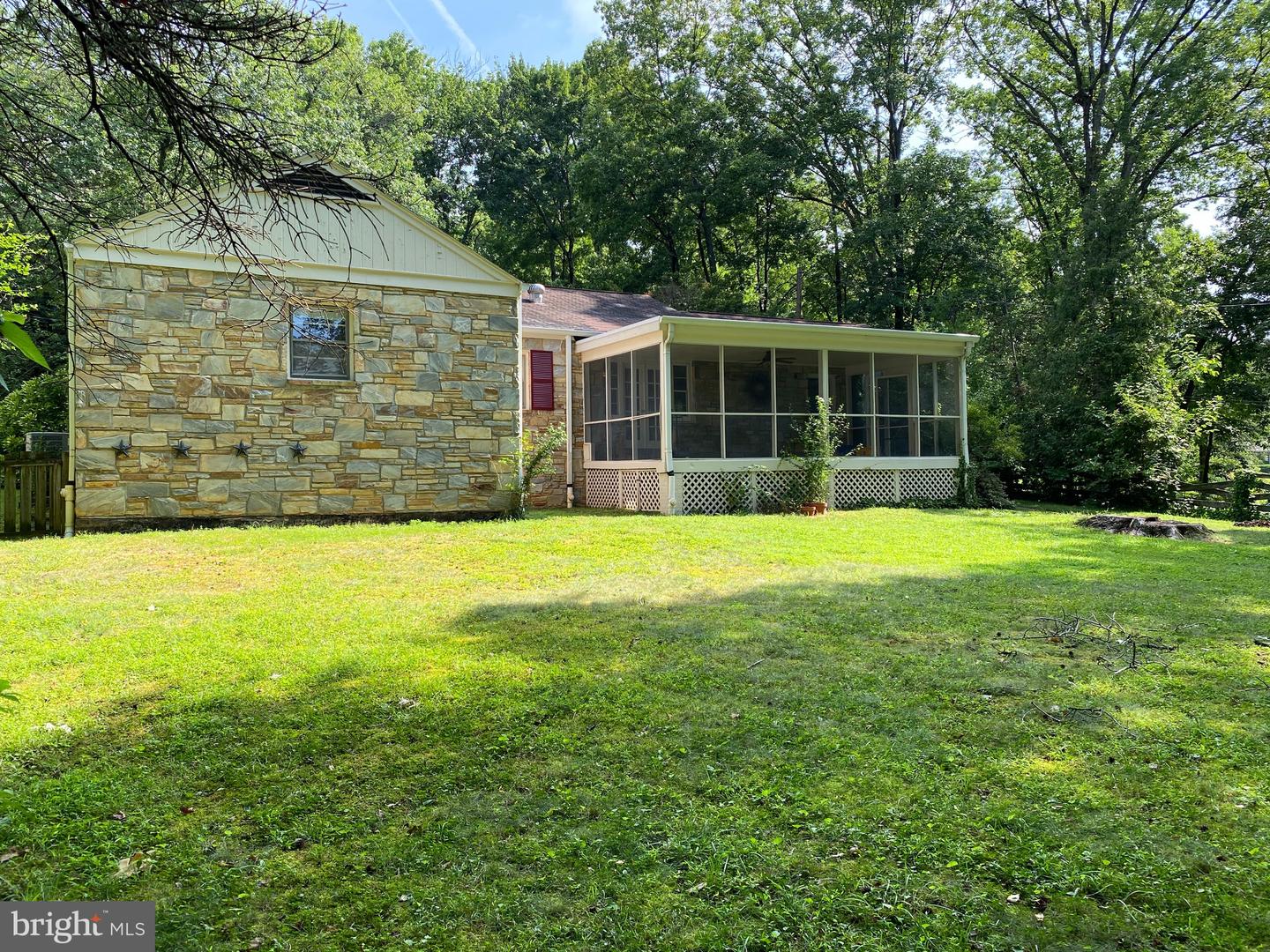 1208 KEY DR