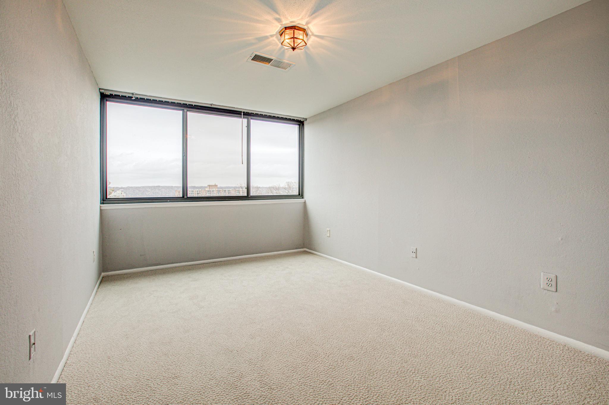 16 S van Dorn St #604