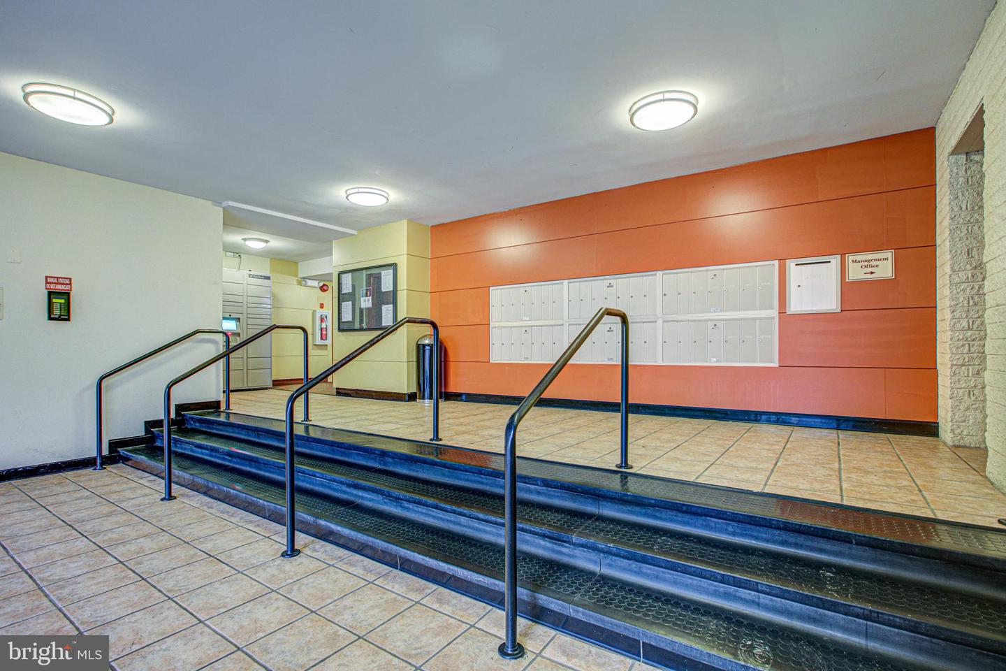 16 S van Dorn St #604