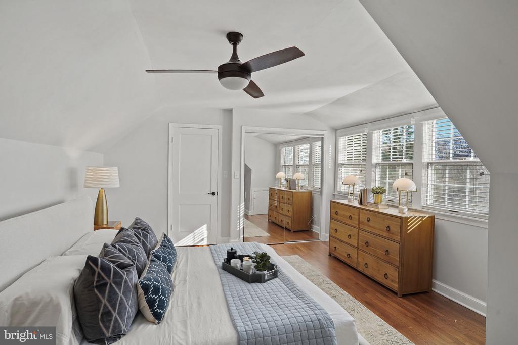406 Braddock Rd W