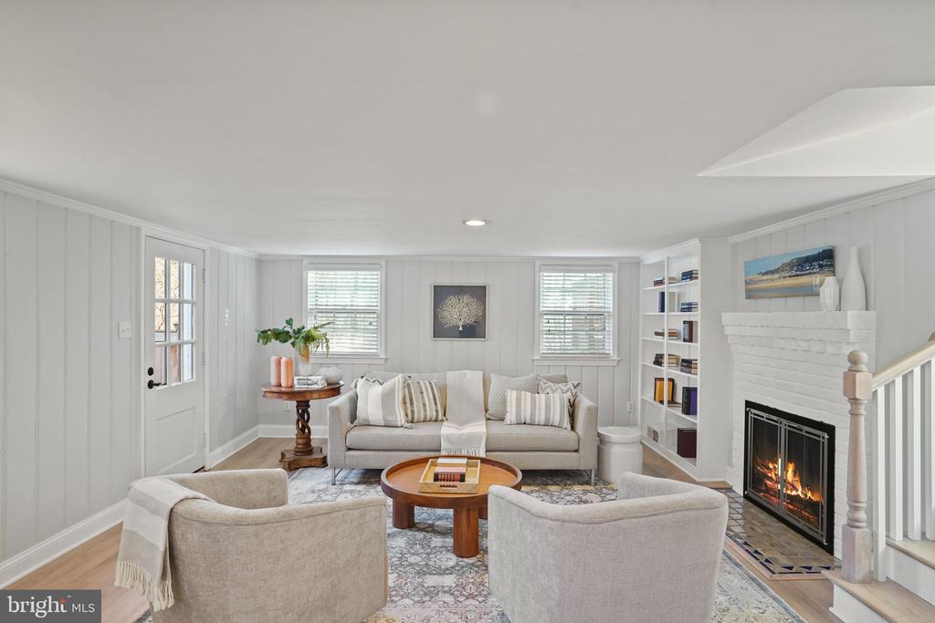 406 Braddock Rd W