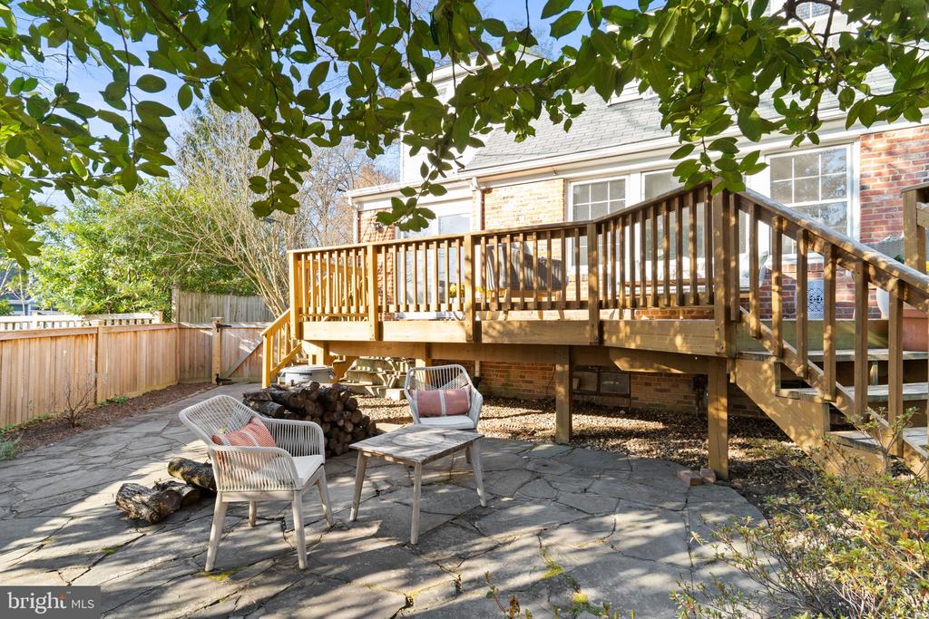406 Braddock Rd W