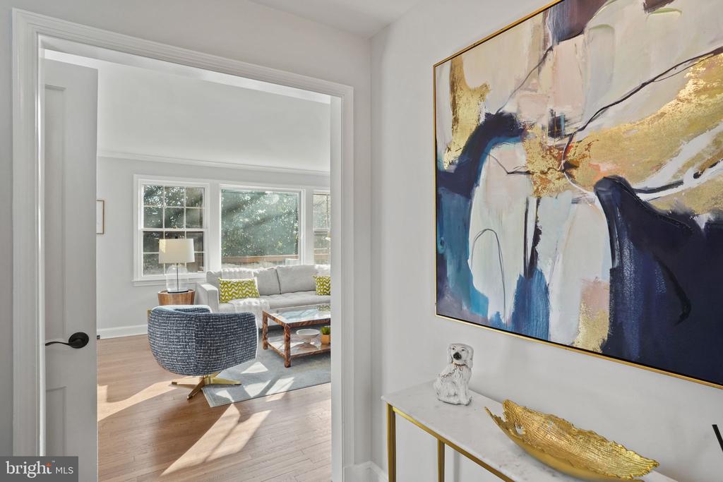 406 Braddock Rd W