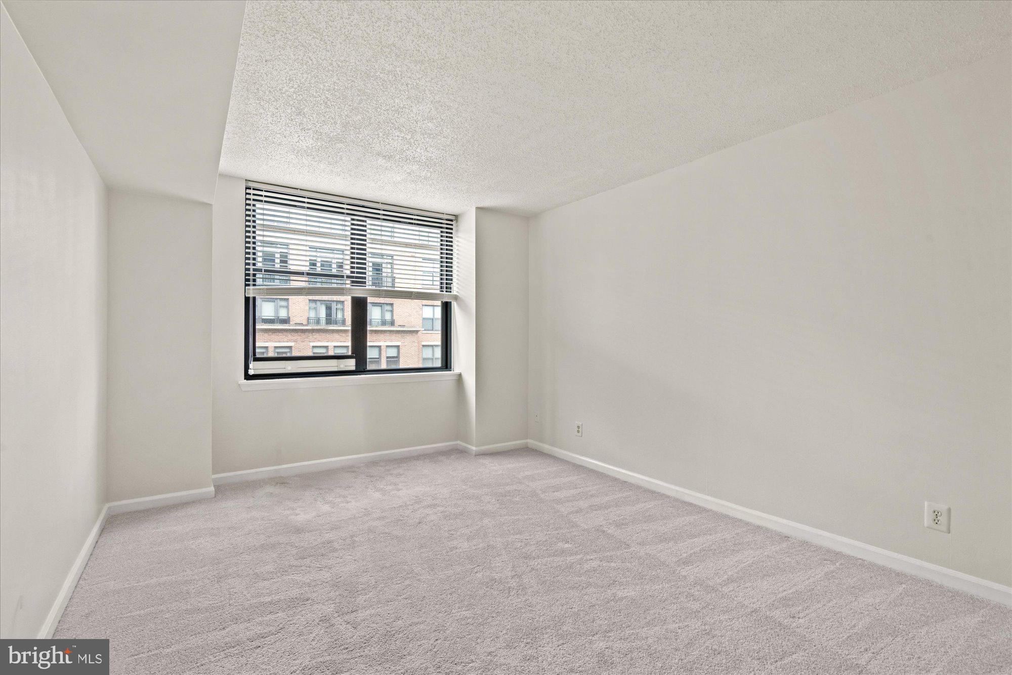 1200 Braddock Pl #512