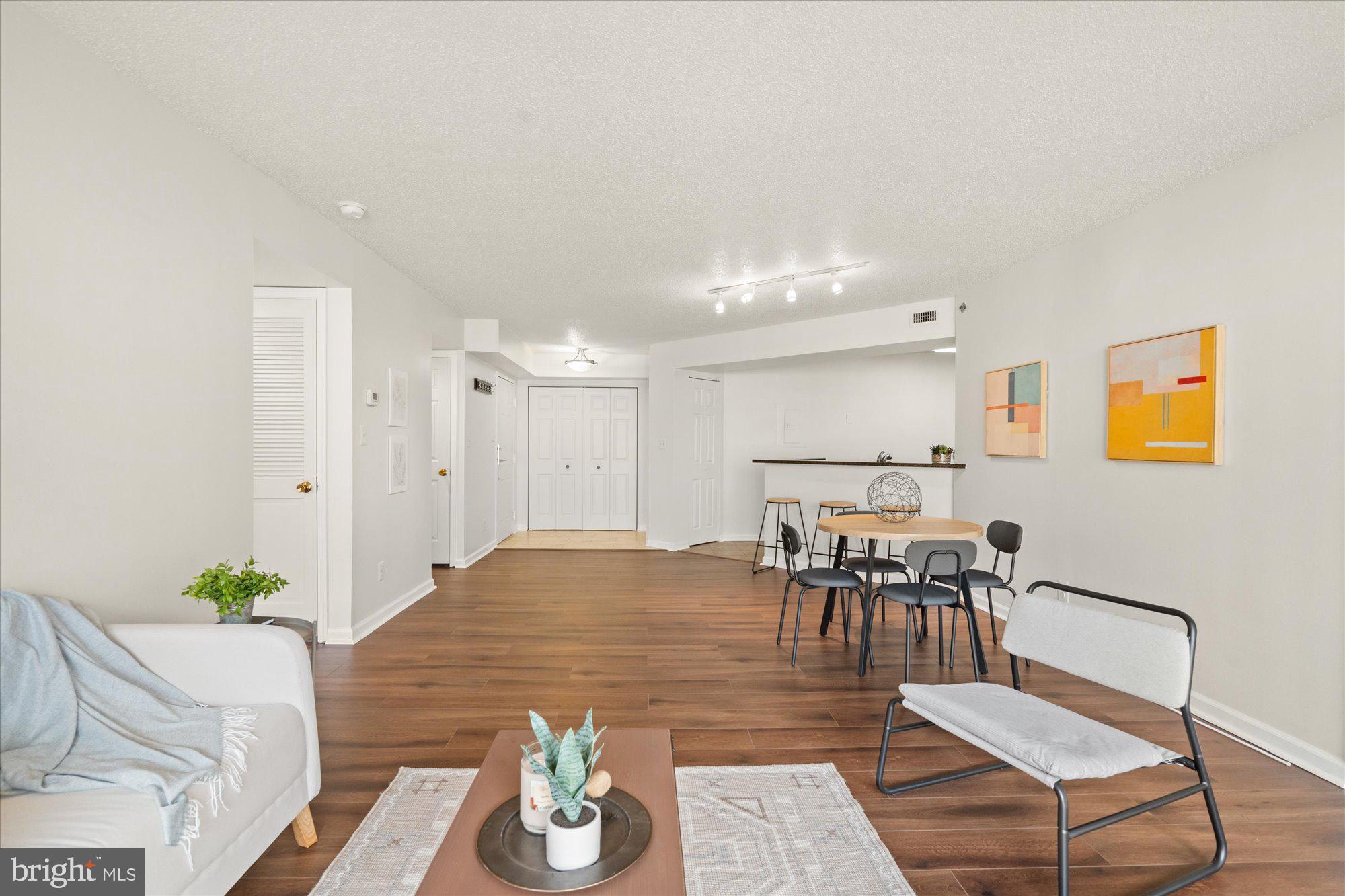 1200 Braddock Pl #512