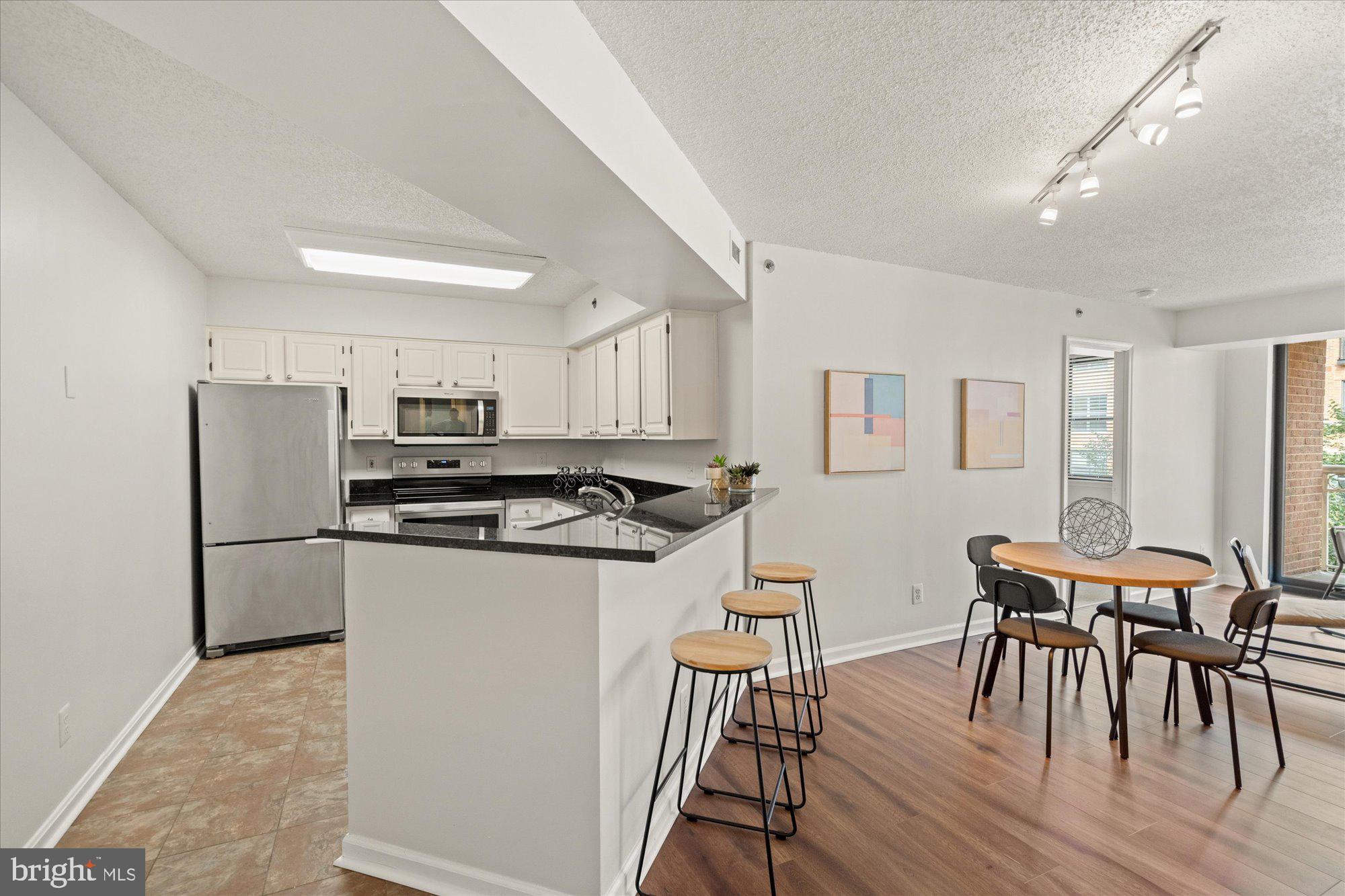 1200 Braddock Pl #512