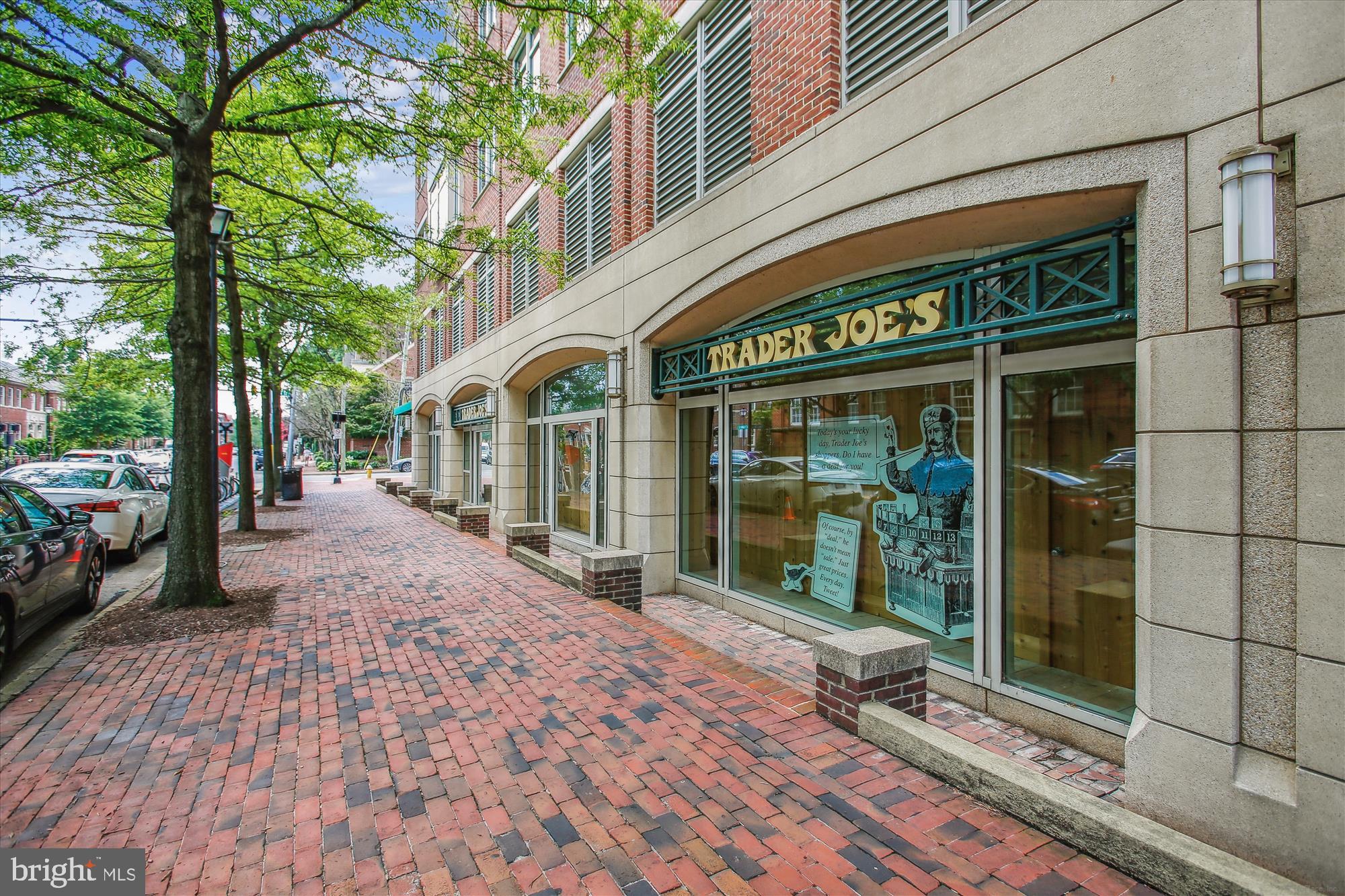 621 N Saint Asaph St #302