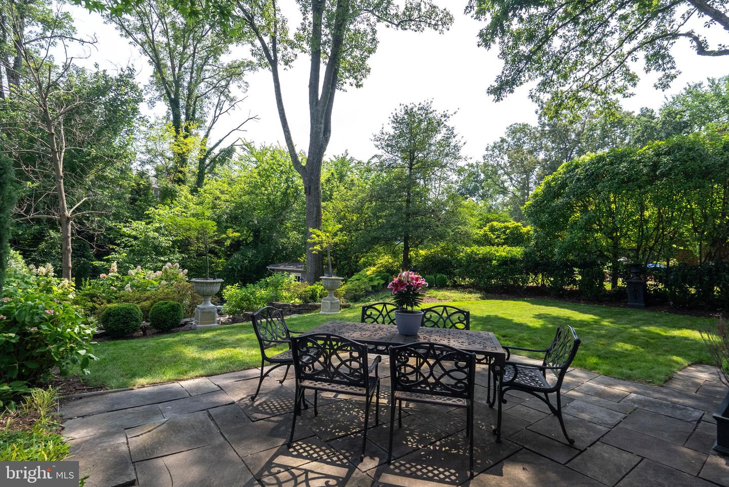 1206 W Braddock Rd