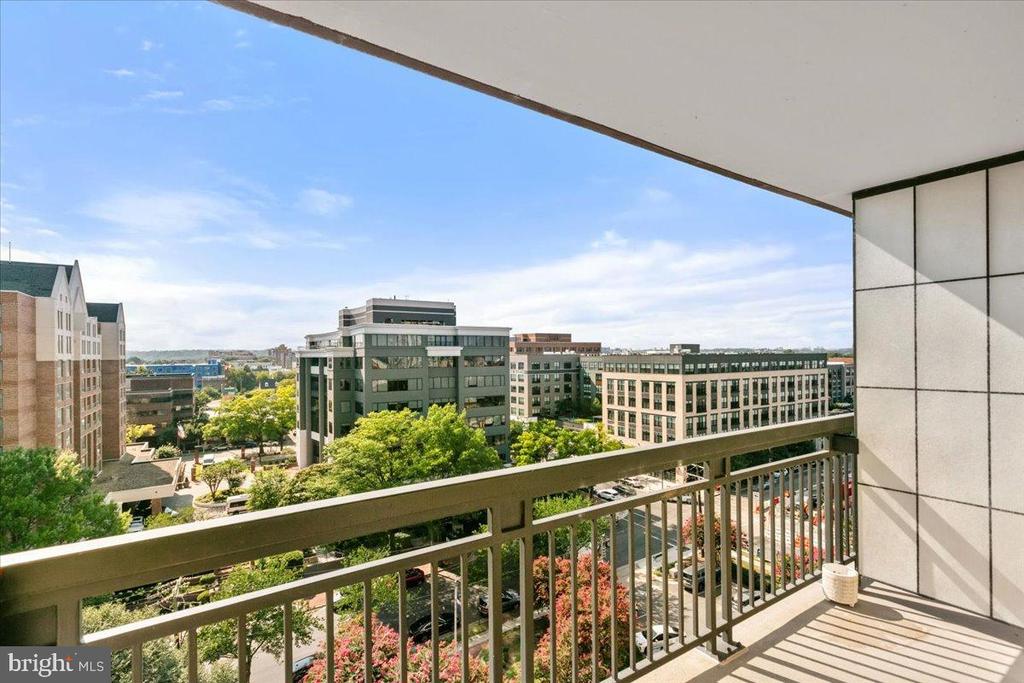 801 N PITT STREET 909