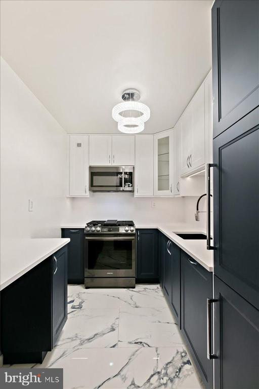 801 N PITT STREET 909