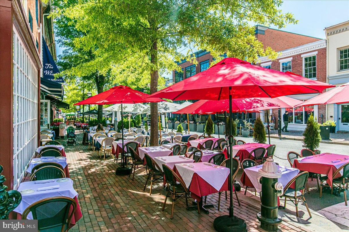 801 N PITT STREET 909