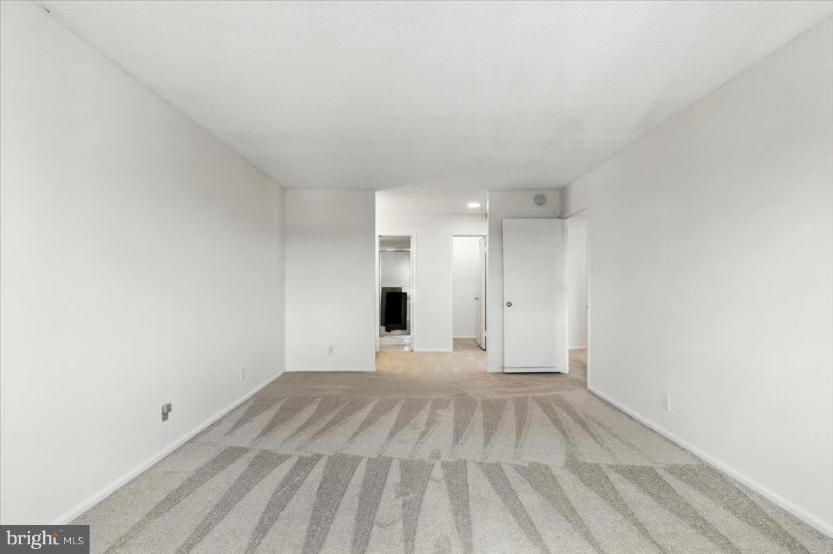 205 YOAKUM PARKWAY 721