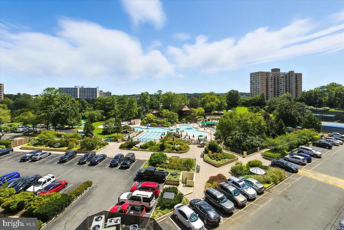 205 YOAKUM PARKWAY 721