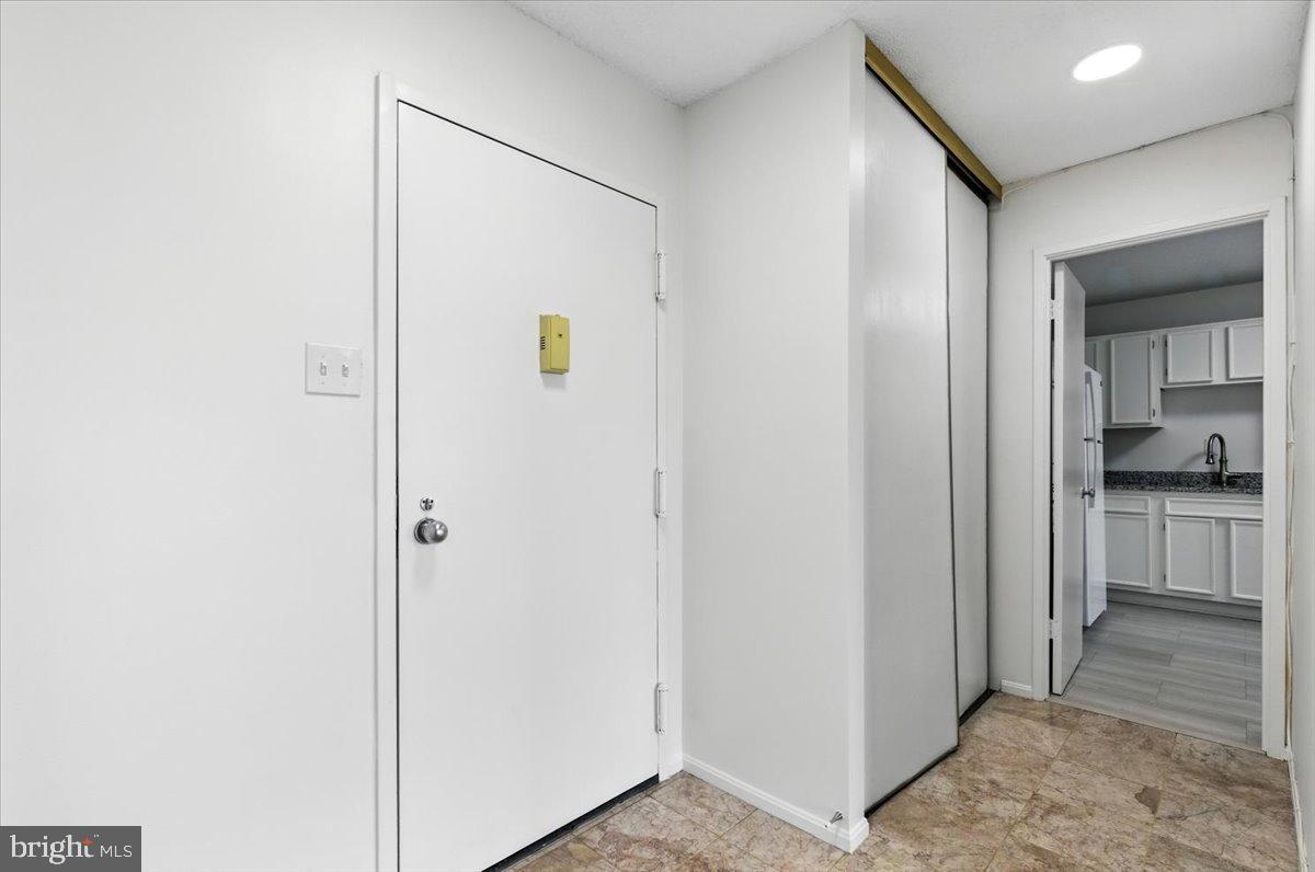 205 YOAKUM PARKWAY 721