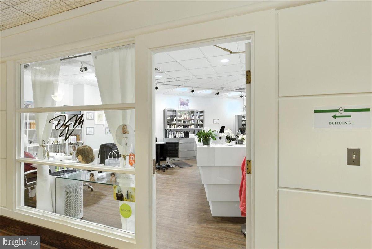 205 YOAKUM PARKWAY 721