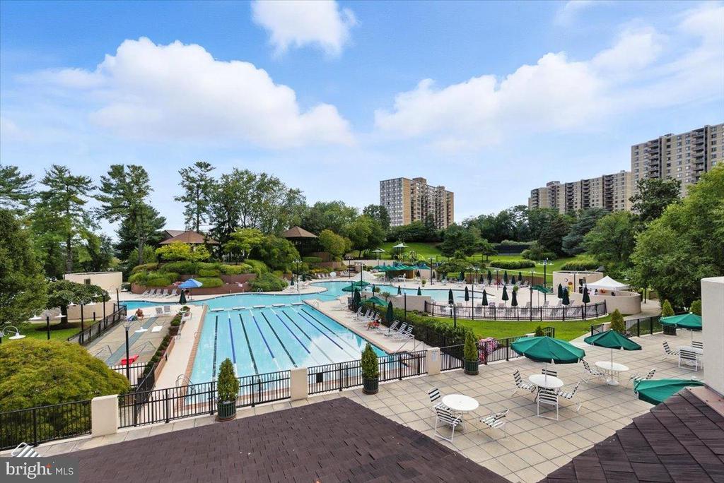 205 YOAKUM PARKWAY 721