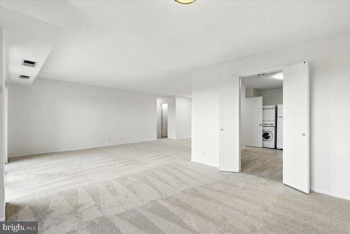 205 YOAKUM PARKWAY 721