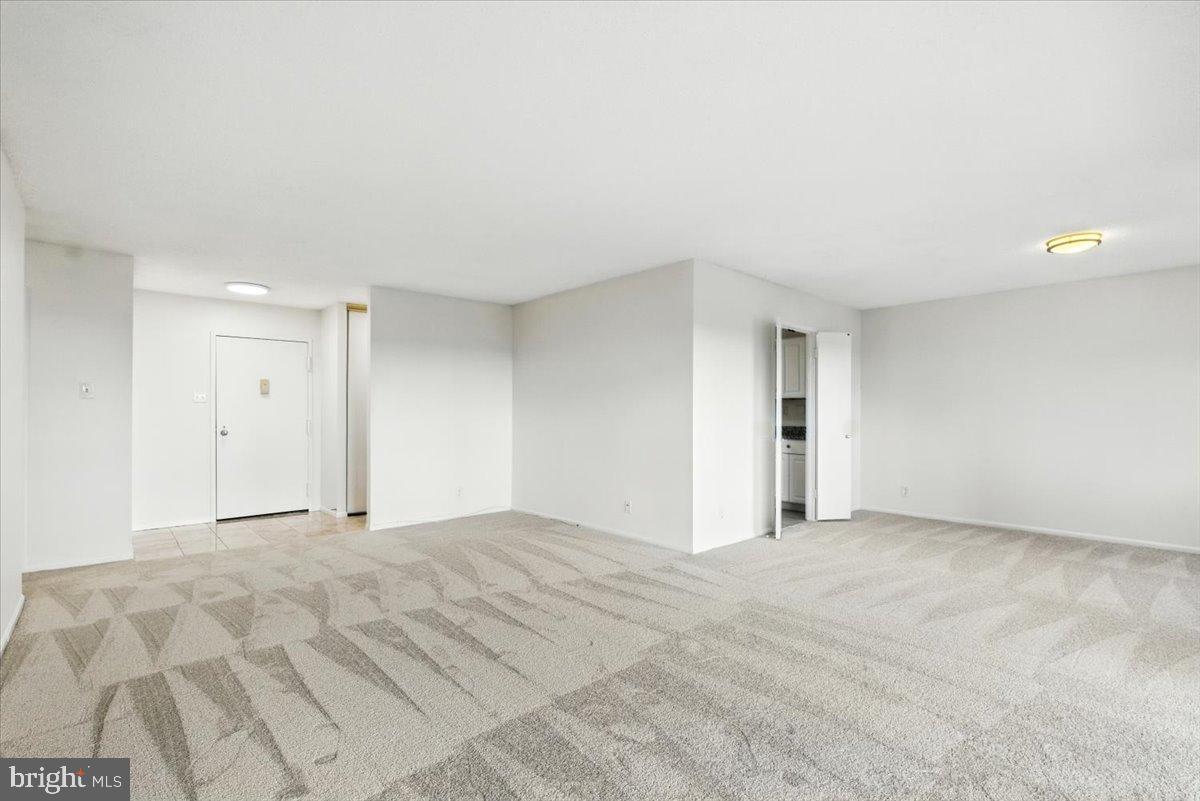 205 YOAKUM PARKWAY 721