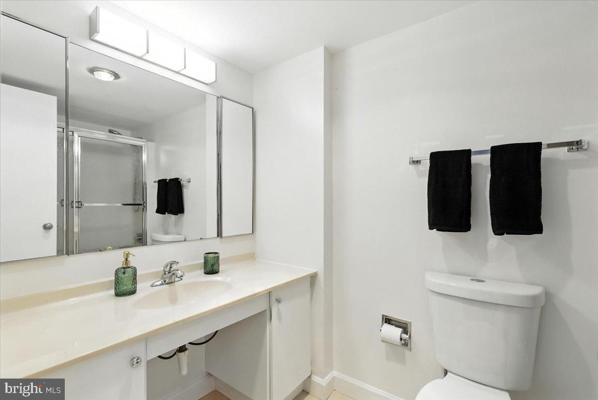 205 YOAKUM PARKWAY 721