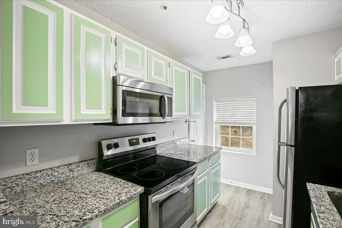 267 S PICKETT STREET 102