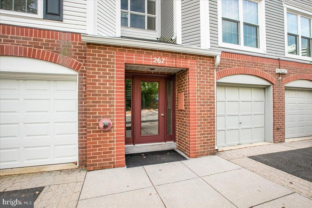 267 S PICKETT STREET 102