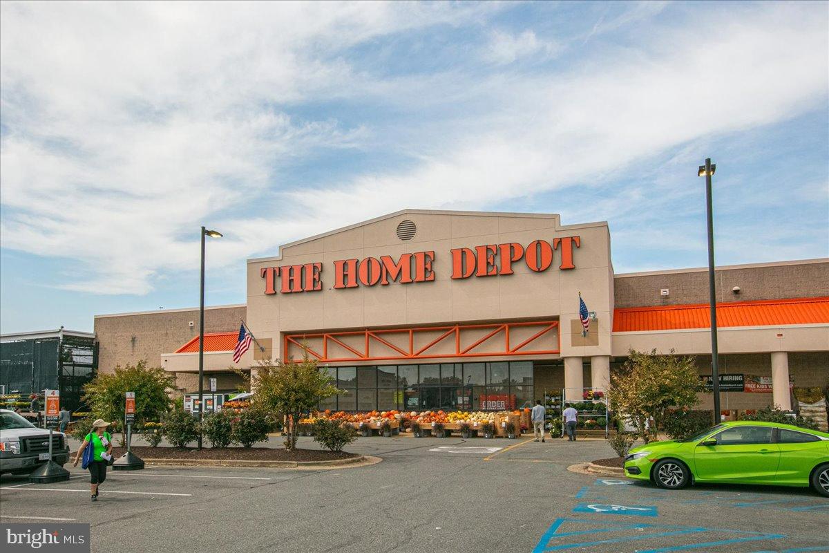 267 S PICKETT STREET 102