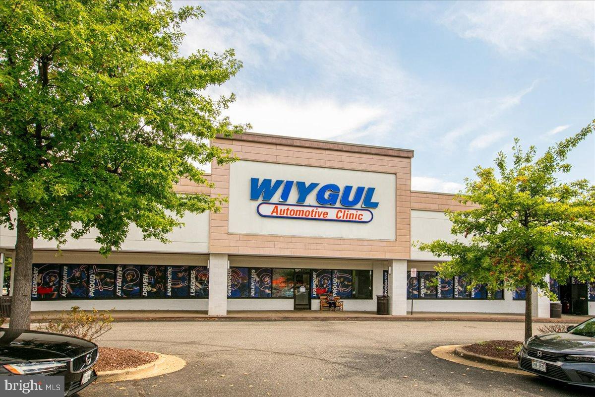 267 S PICKETT STREET 102