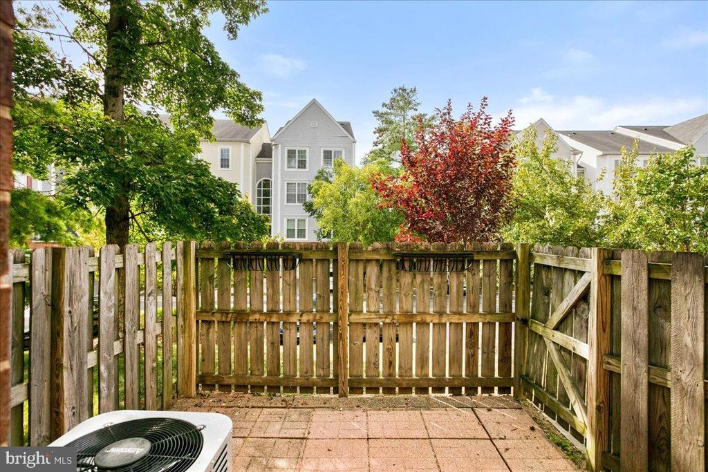 267 S PICKETT STREET 102