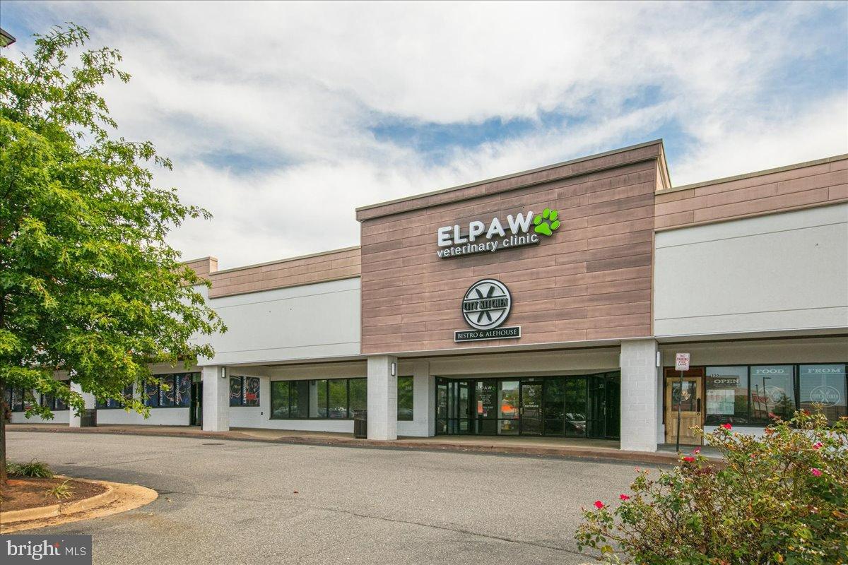 267 S PICKETT STREET 102