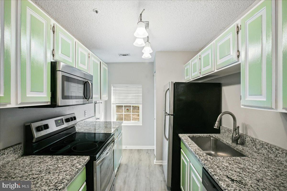 267 S PICKETT STREET 102