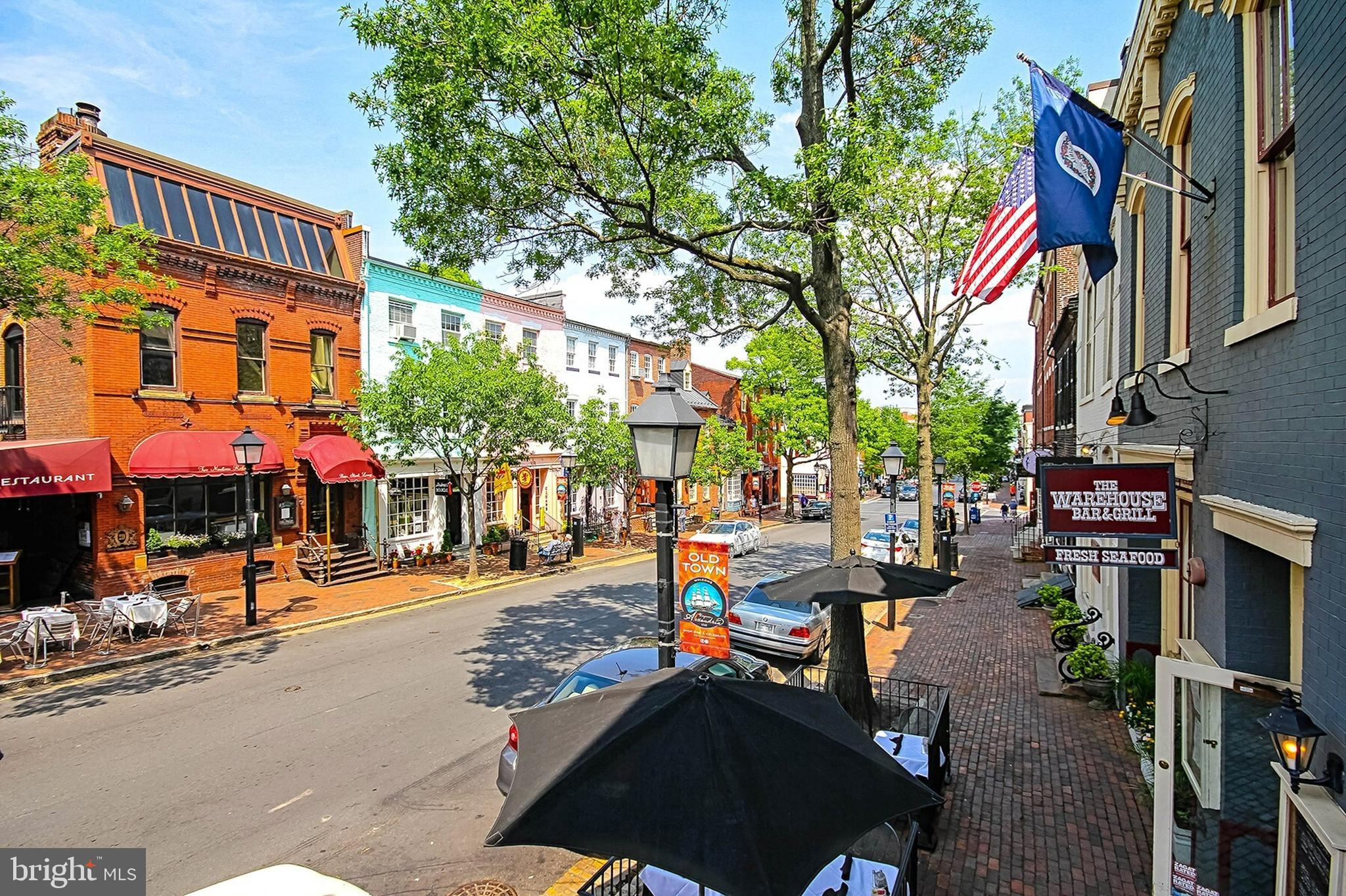 421 S COLUMBUS STREET S 421