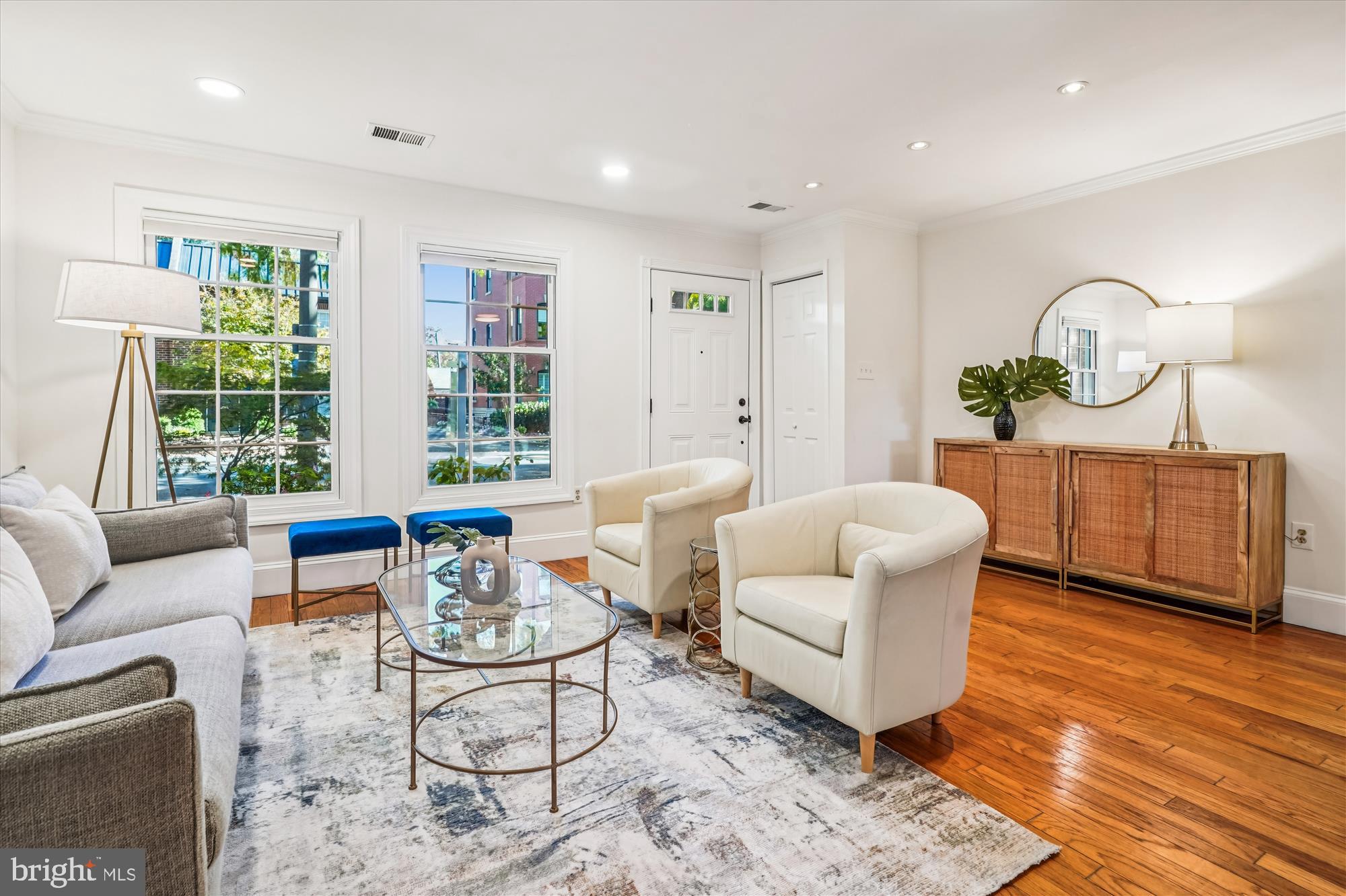 421 S COLUMBUS STREET S 421