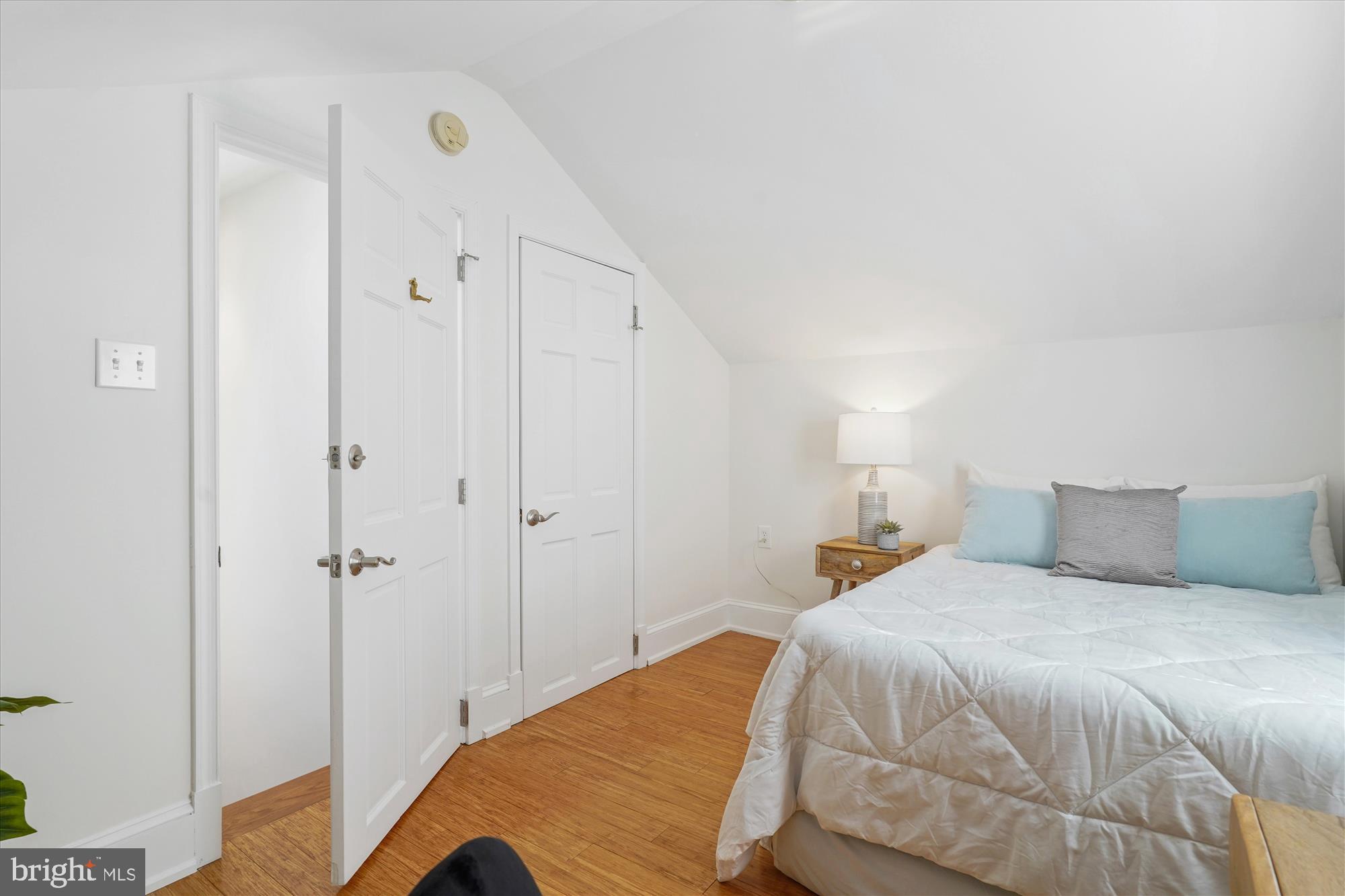 421 S COLUMBUS STREET S 421