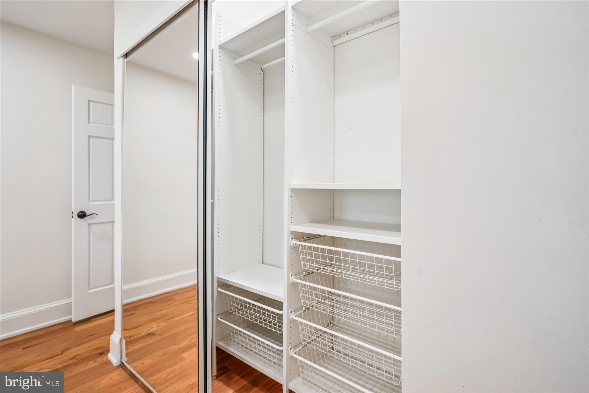 421 S COLUMBUS STREET S 421