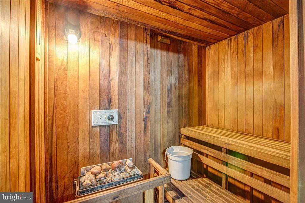 1225 MARTHA CUSTIS DRIVE 715