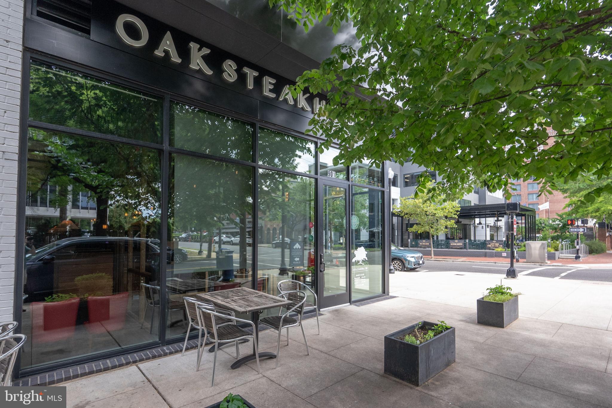 625 SLATERS LANE 401