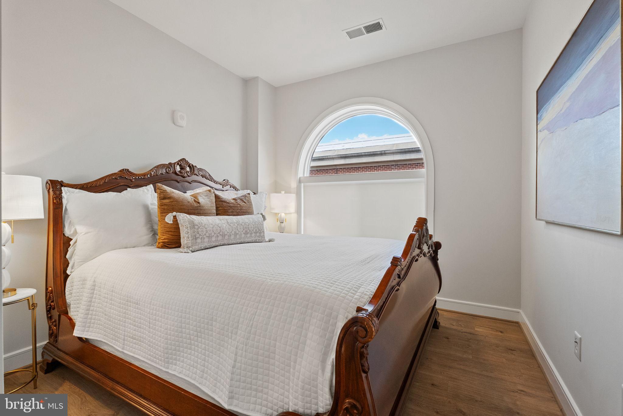 625 SLATERS LANE 401