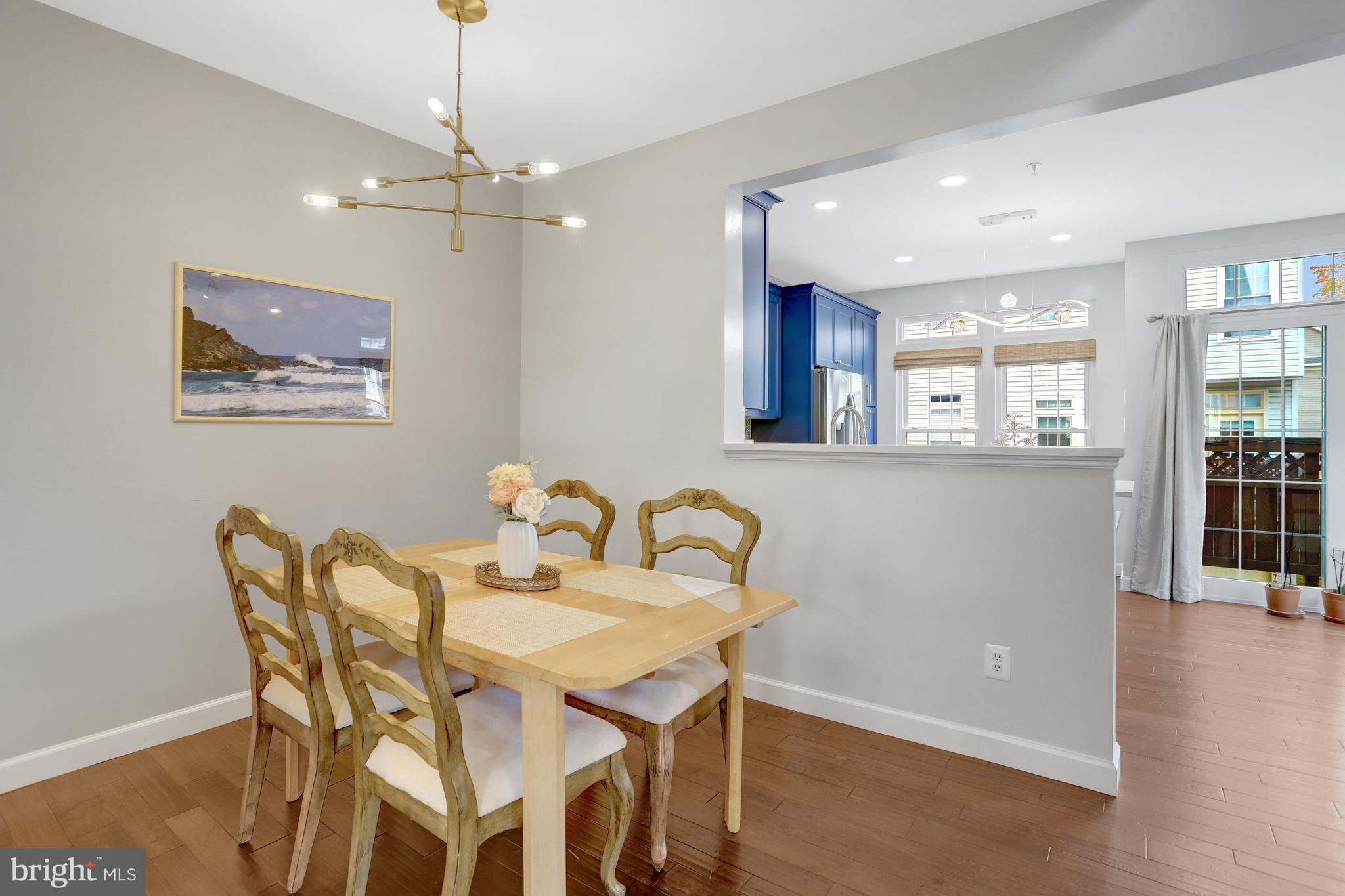 954 HARRISON CIRCLE