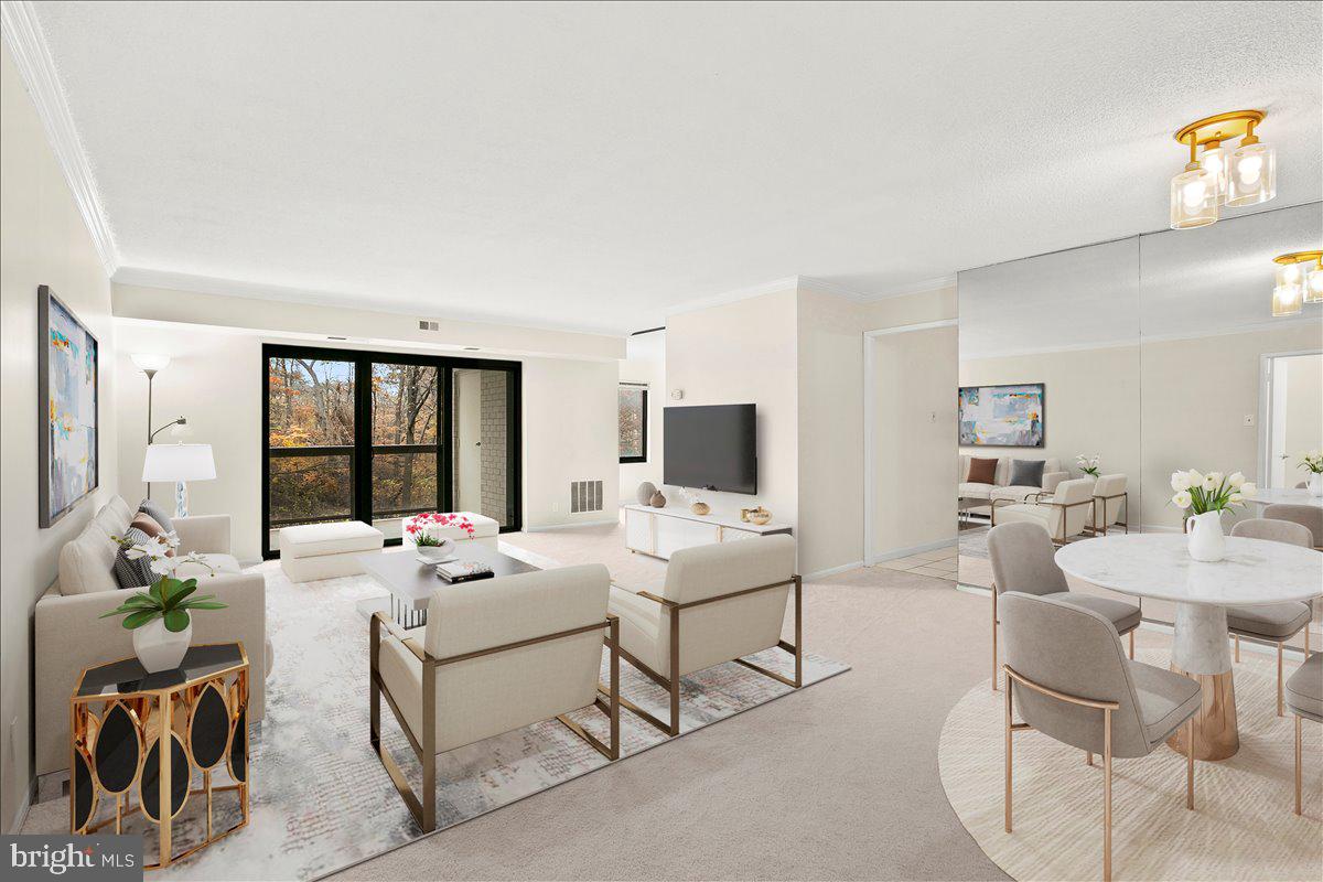 203 YOAKUM PARKWAY 519