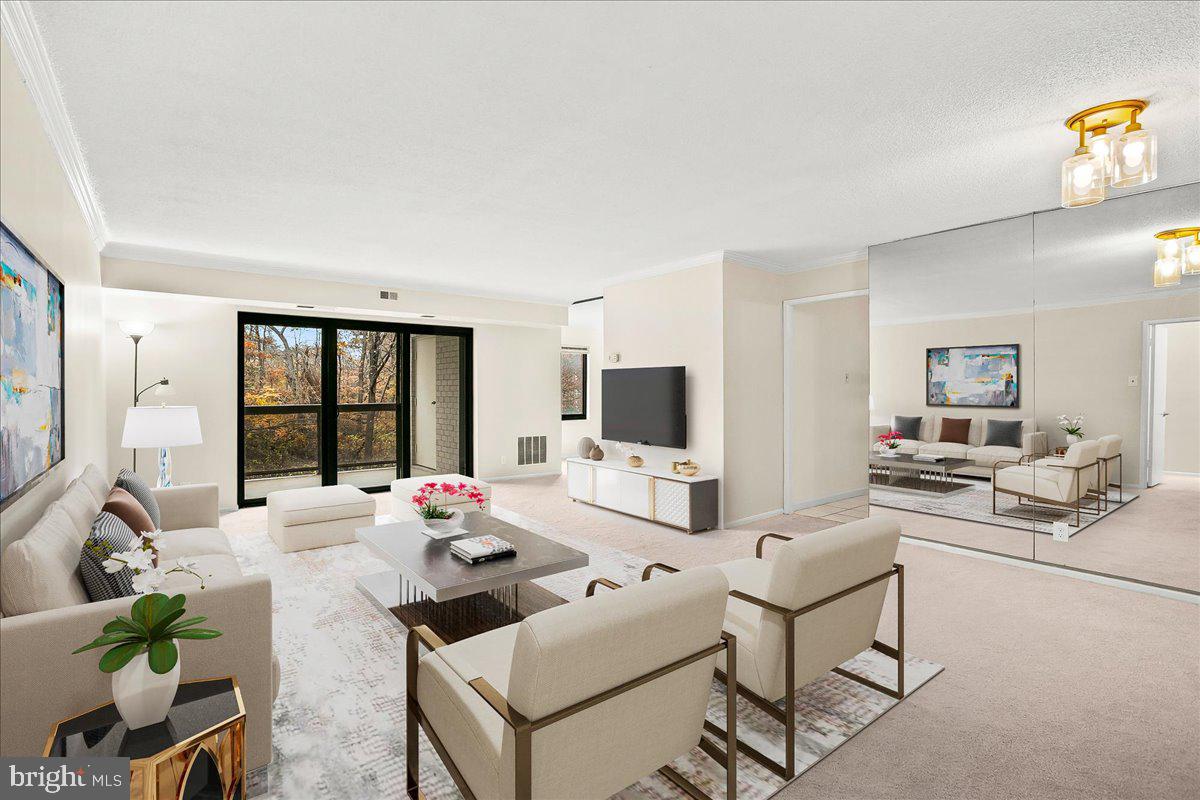 203 YOAKUM PARKWAY 519